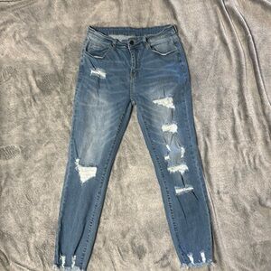 Size large, no brand jeans. Lots of stretch.